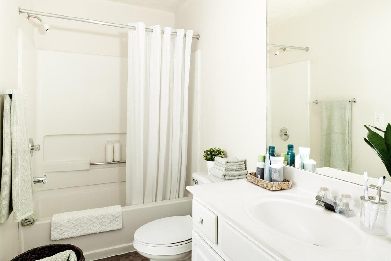 Intown Suites Extended Stay Newport News Va - I-64 المظهر الخارجي الصورة